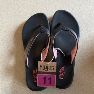 Flojos Womens Flip Flops 11 (Black/Coral) NWT